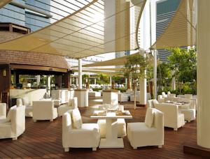 تور دبی هتل کنراد - آژانس مسافرتی و هواپیمایی آفتاب ساحل آبی