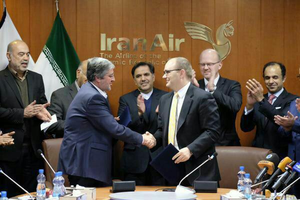    خبر امضای قرارداد ایران ایر و بوئینگ برای خرید ۸۰ فروند هواپیما 