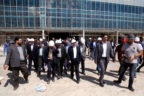    خبر بازدید وزیر راه و شهرسازی از روند تکمیل ترمینال سلام شهر فرودگاهی امام (ره(