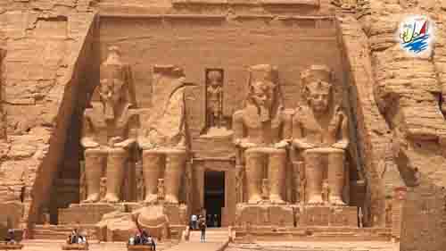    خبر جریمه سنگین دولت مصر برای آزاردهندگان گردشگران در مکان های تاریخی مهم