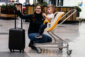    خبر  استفاده از کالاسکه  کودک رایگان در فرودگاه مسکو
