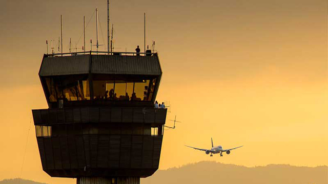    خبر ۵ دستگاه برج موبایل بومی برای فرودگاه‌های کشور در زمان های اضطراری