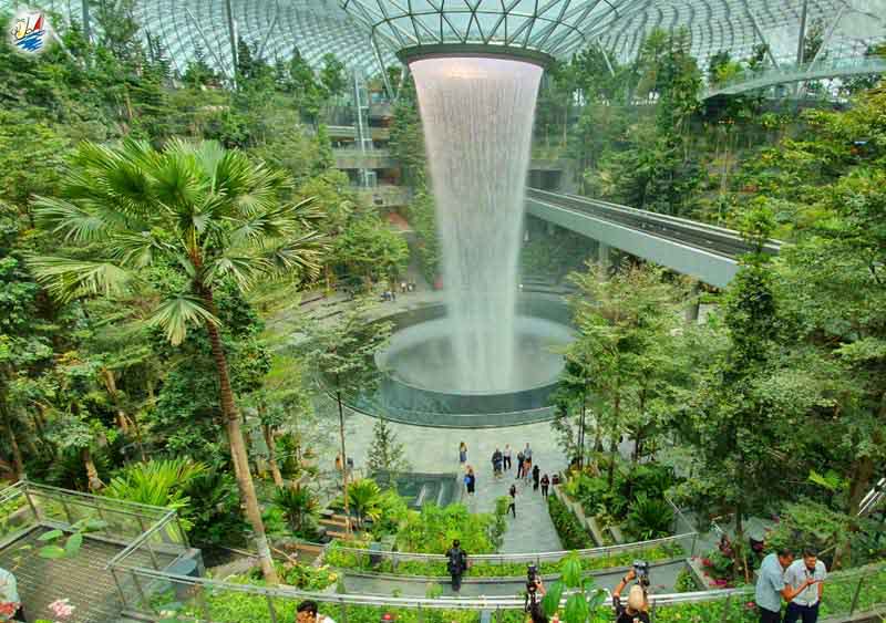    خبر چه چیزی باعث می شود فرودگاه چانگی سنگاپور بهترین فرودگاه بین المللی باشد؟
