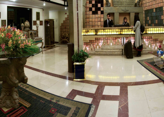 تور شیراز هتل صدرا - آژانس مسافرتی و هواپیمایی آفتاب ساحل آبی