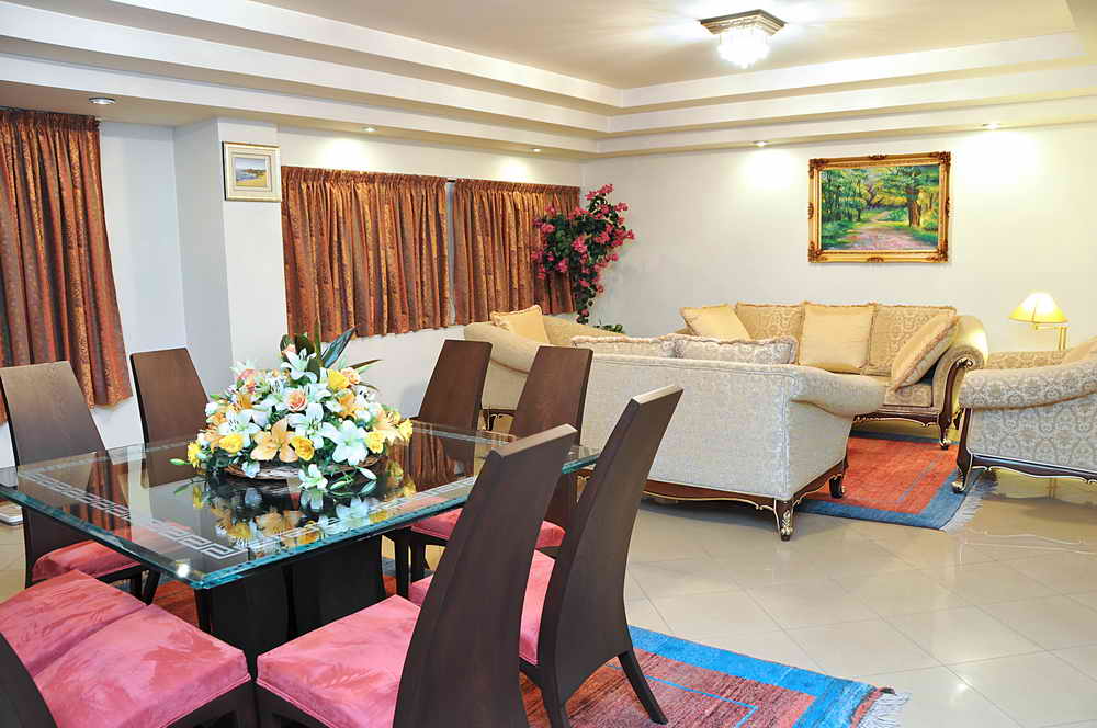 تور شیراز هتل شیراز - آژانس مسافرتی و هواپیمایی آفتاب ساحل آبی
