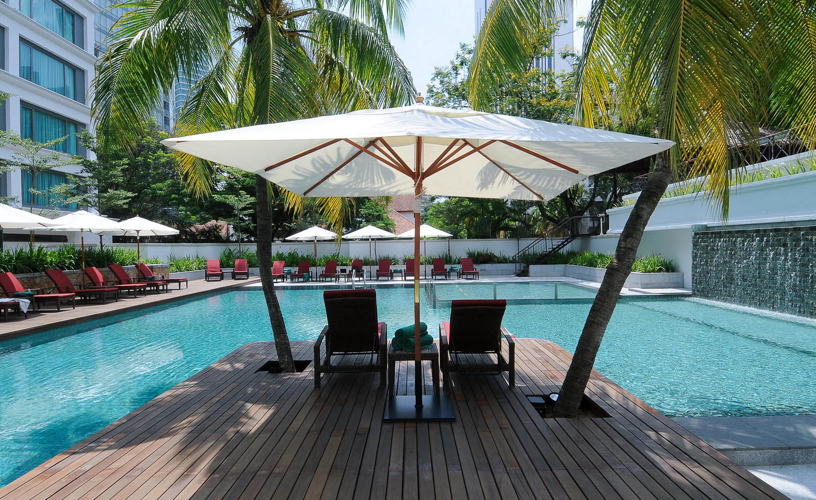 تور مالزي هتل میکاسا- آژانس مسافرتي و هواپيمايي آفتاب ساحل آبي