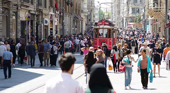    خبر رشد ۱۱۵ درصدی ورود گردشگران به استانبول؛ ایرانی‌ها بالاتر از آمریکایی‌ها سوم شدند